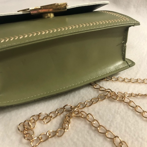 Asparagus green crossbody bag - Picture 4 of 6